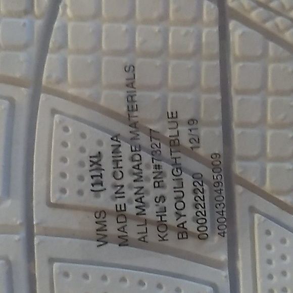 NWT women's Tek Gear light blue sandals - Picture 9 of 10